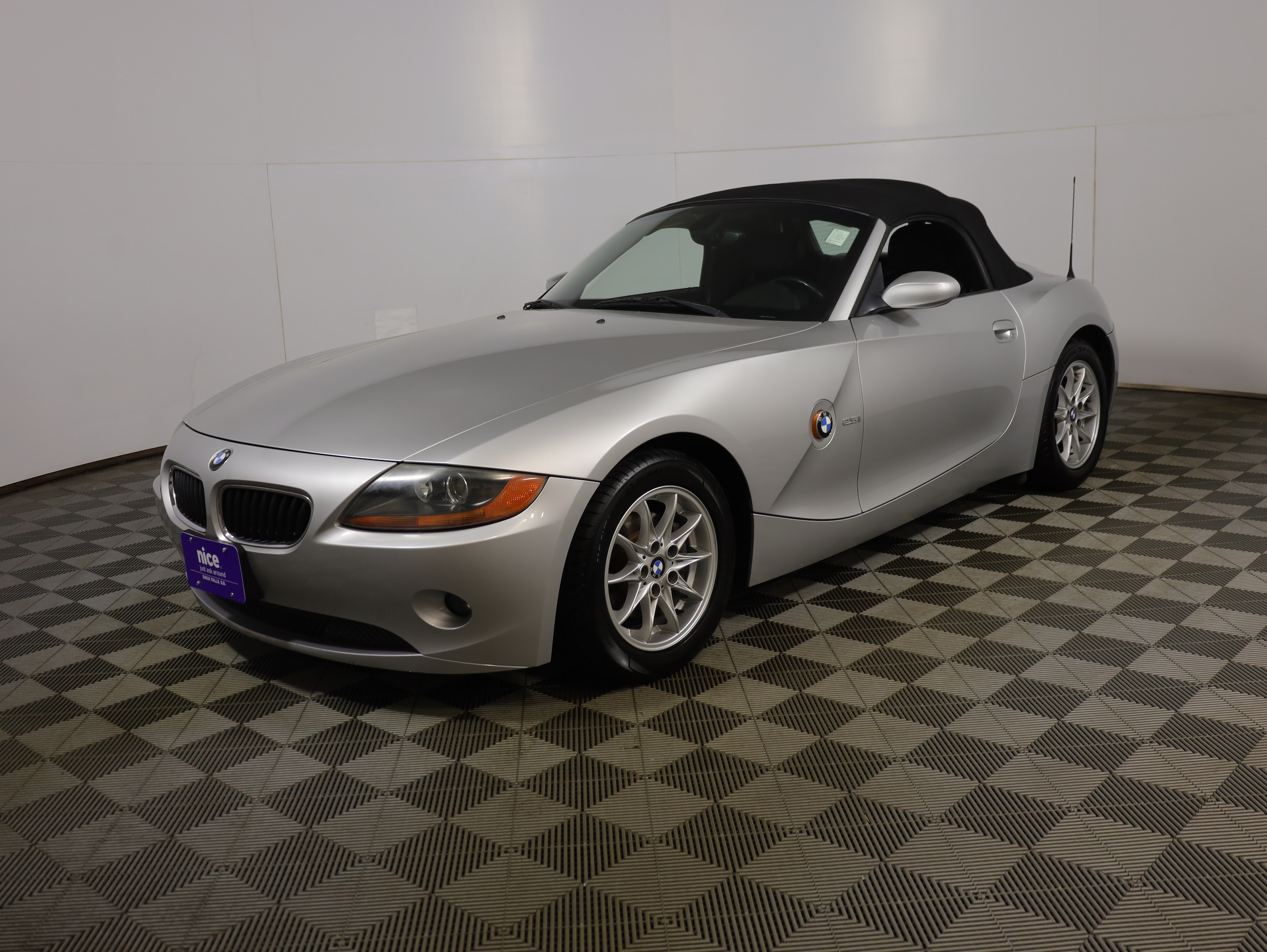 2004 BMW Z4 roadster 2.5i's photo