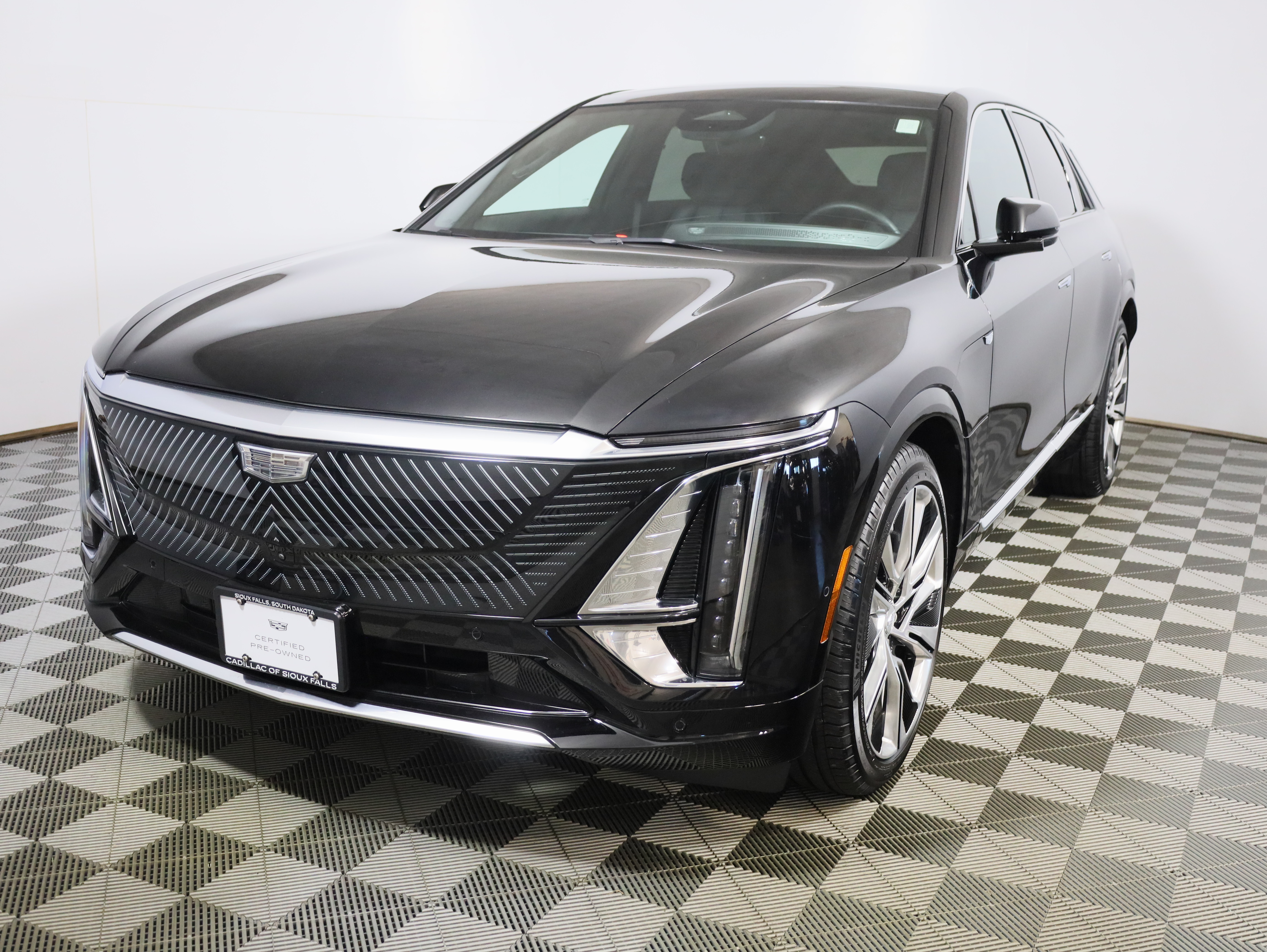  CADILLAC LYRIQ