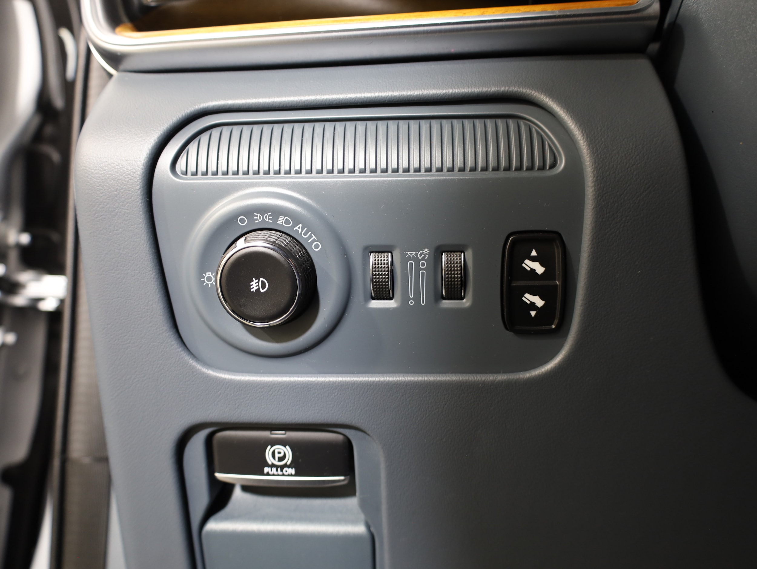 2022 Jeep Grand Wagoneer Series II - Photo 25