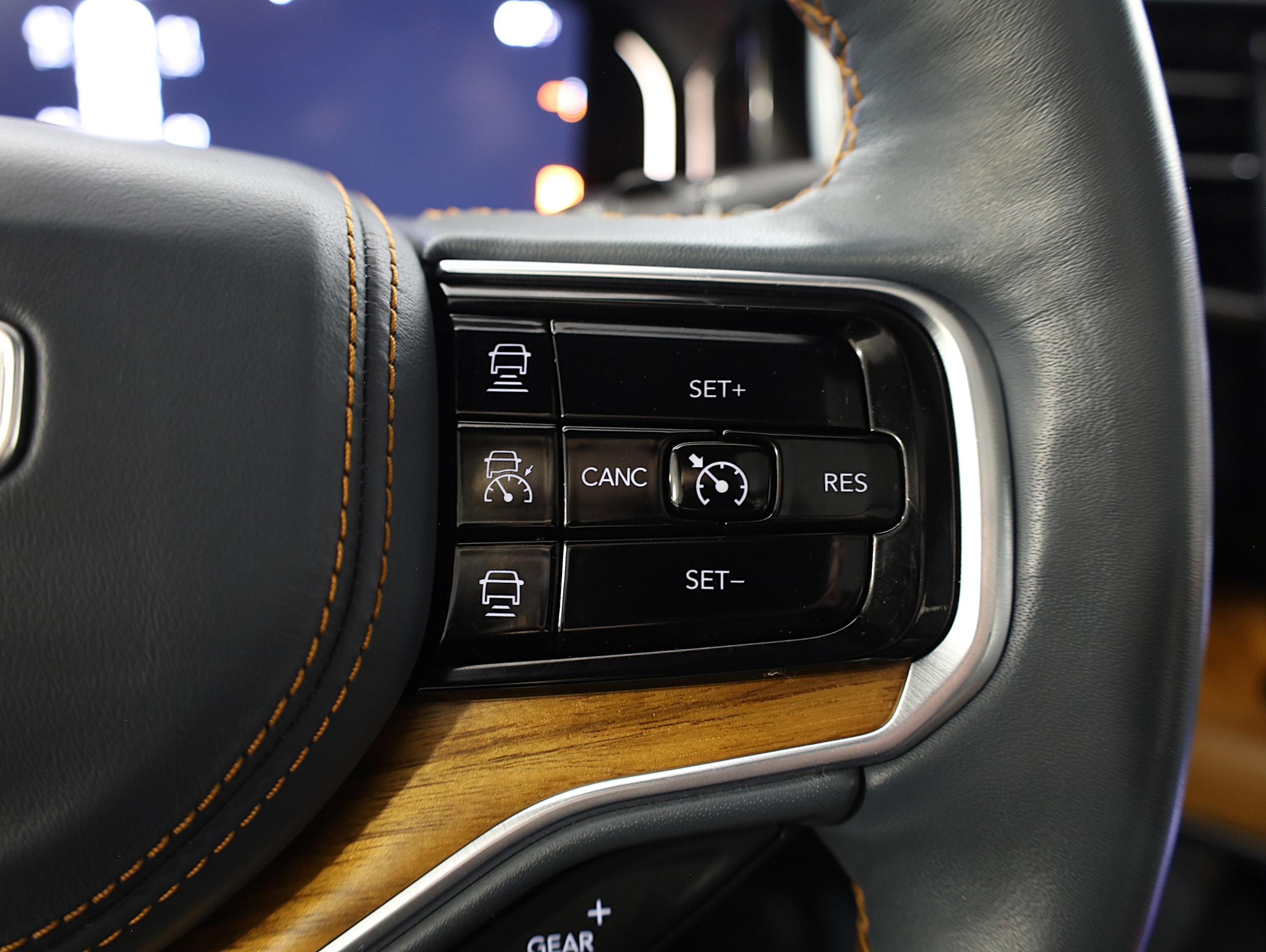 2022 Jeep Grand Wagoneer Series II - Photo 32