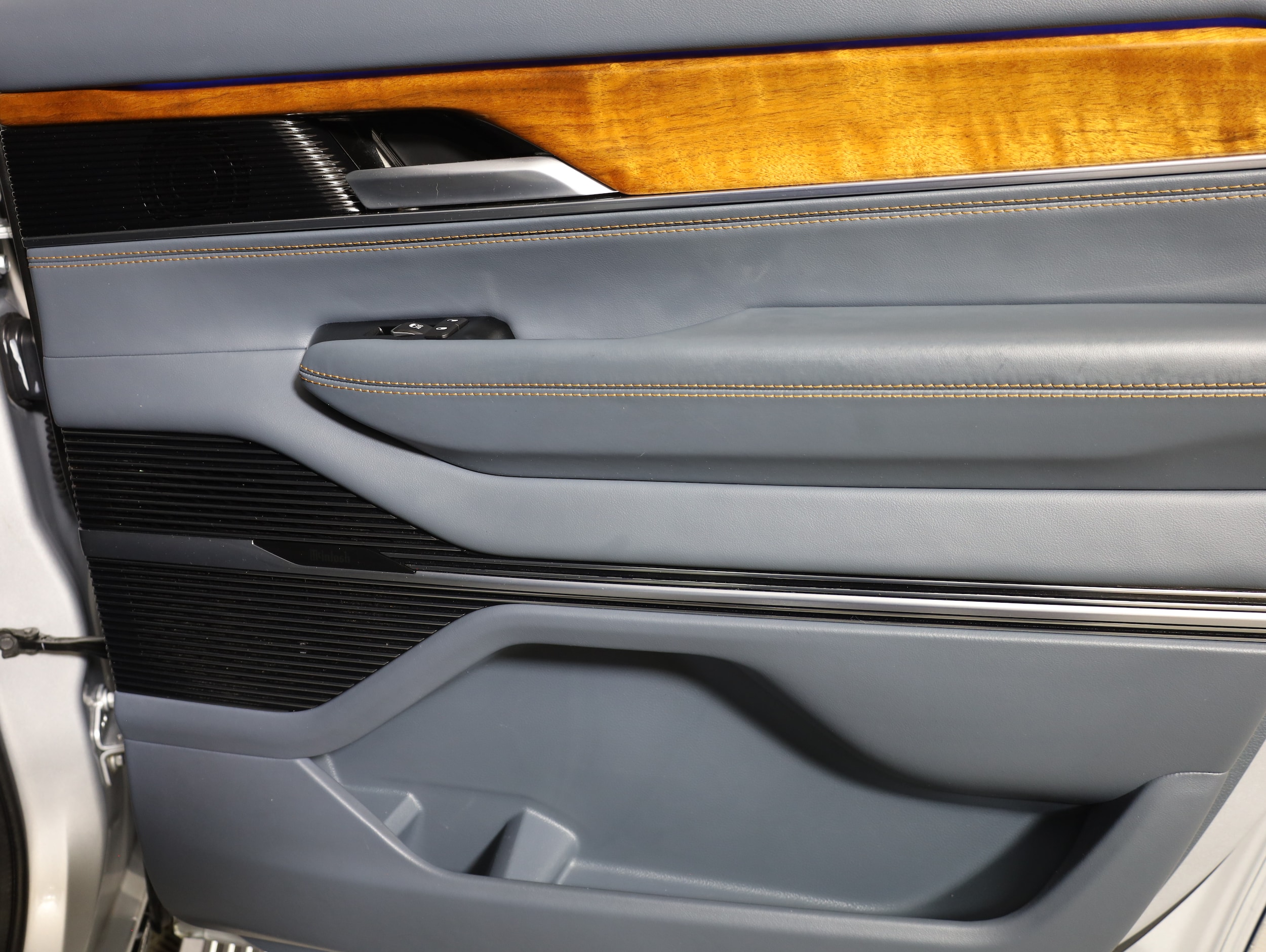 2022 Jeep Grand Wagoneer Series II - Photo 36