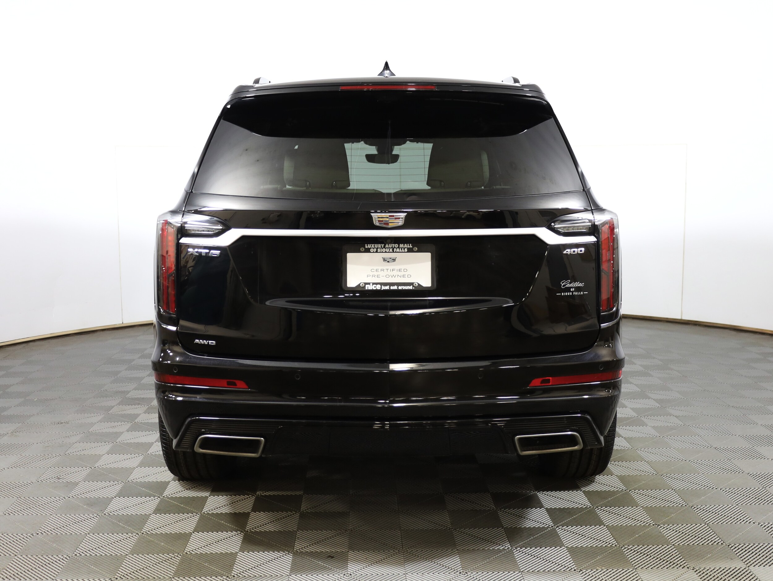 2023 Cadillac XT6 Sport photo 3