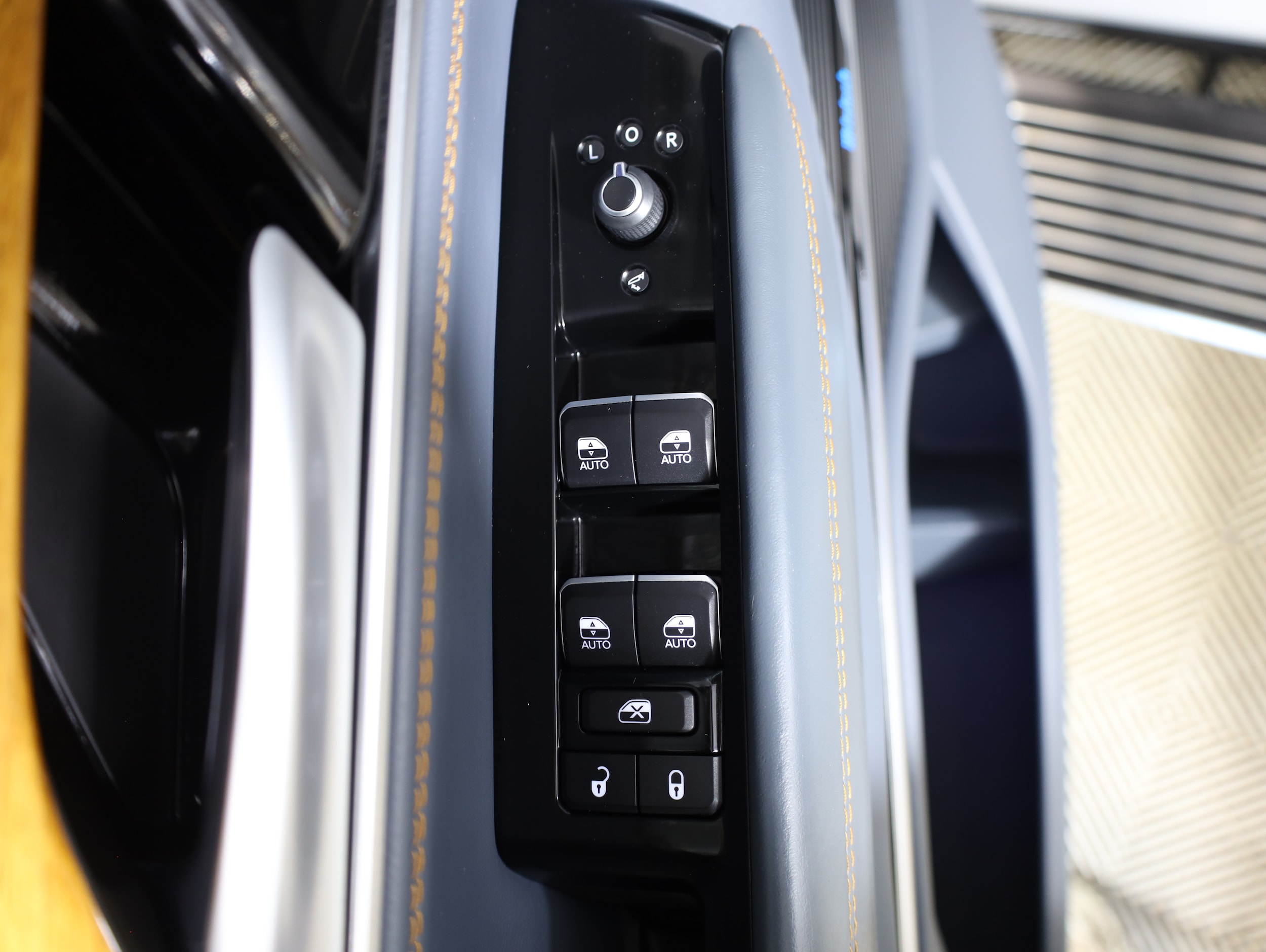 2022 Jeep Grand Wagoneer Series II - Photo 23