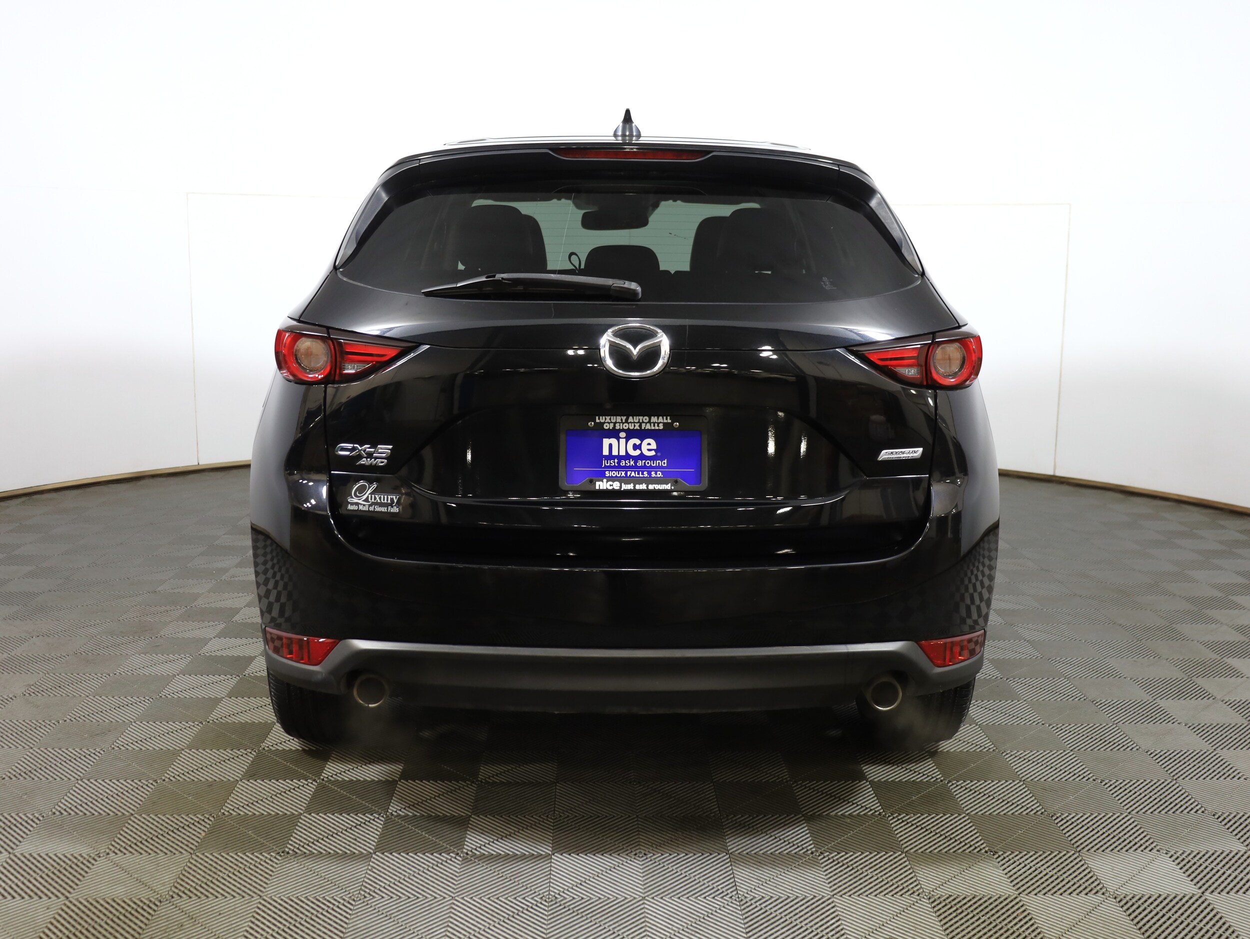2019 Mazda CX-5 Grand Touring photo 2
