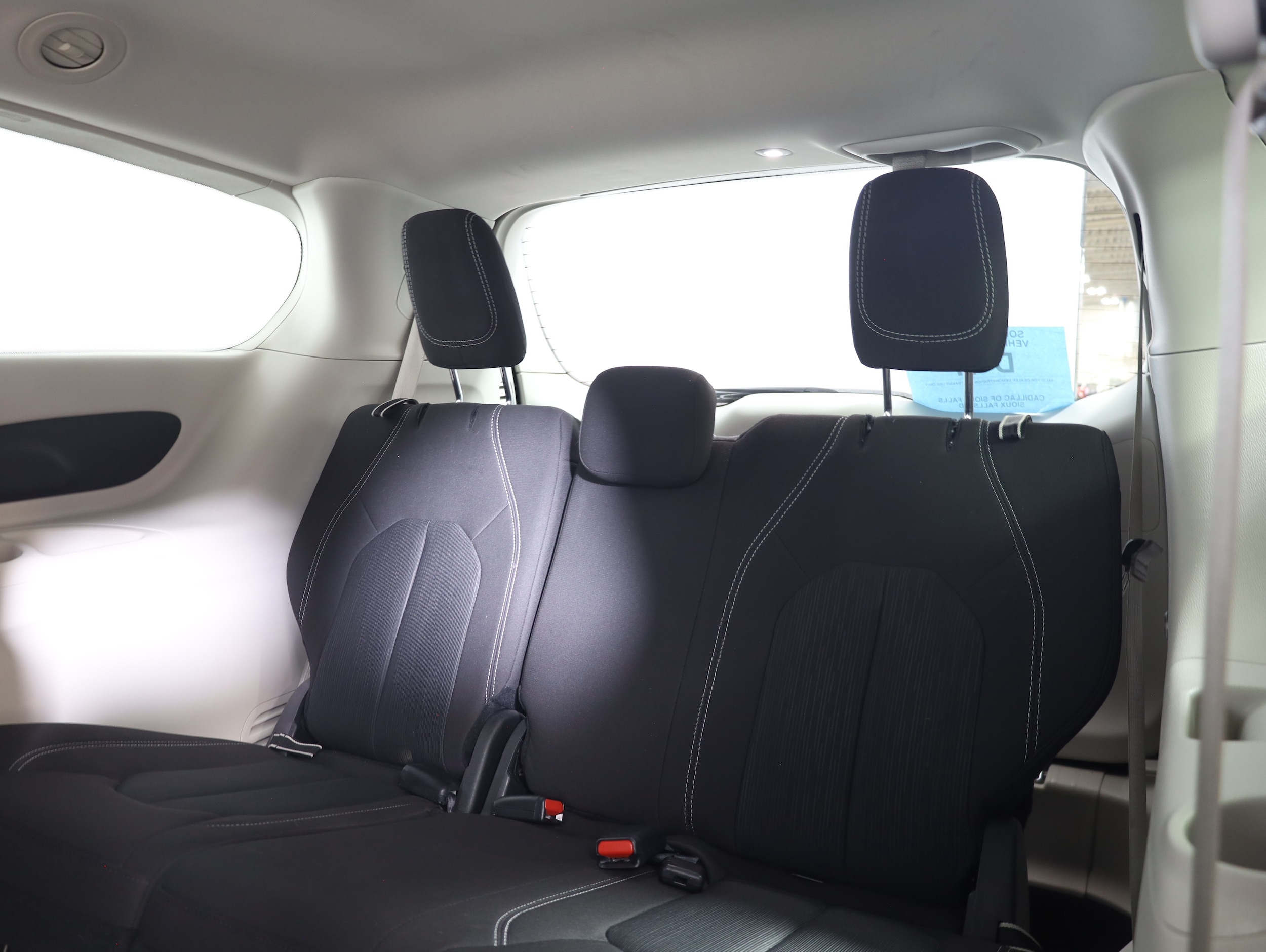 2024 Chrysler Voyager LX - Photo 12