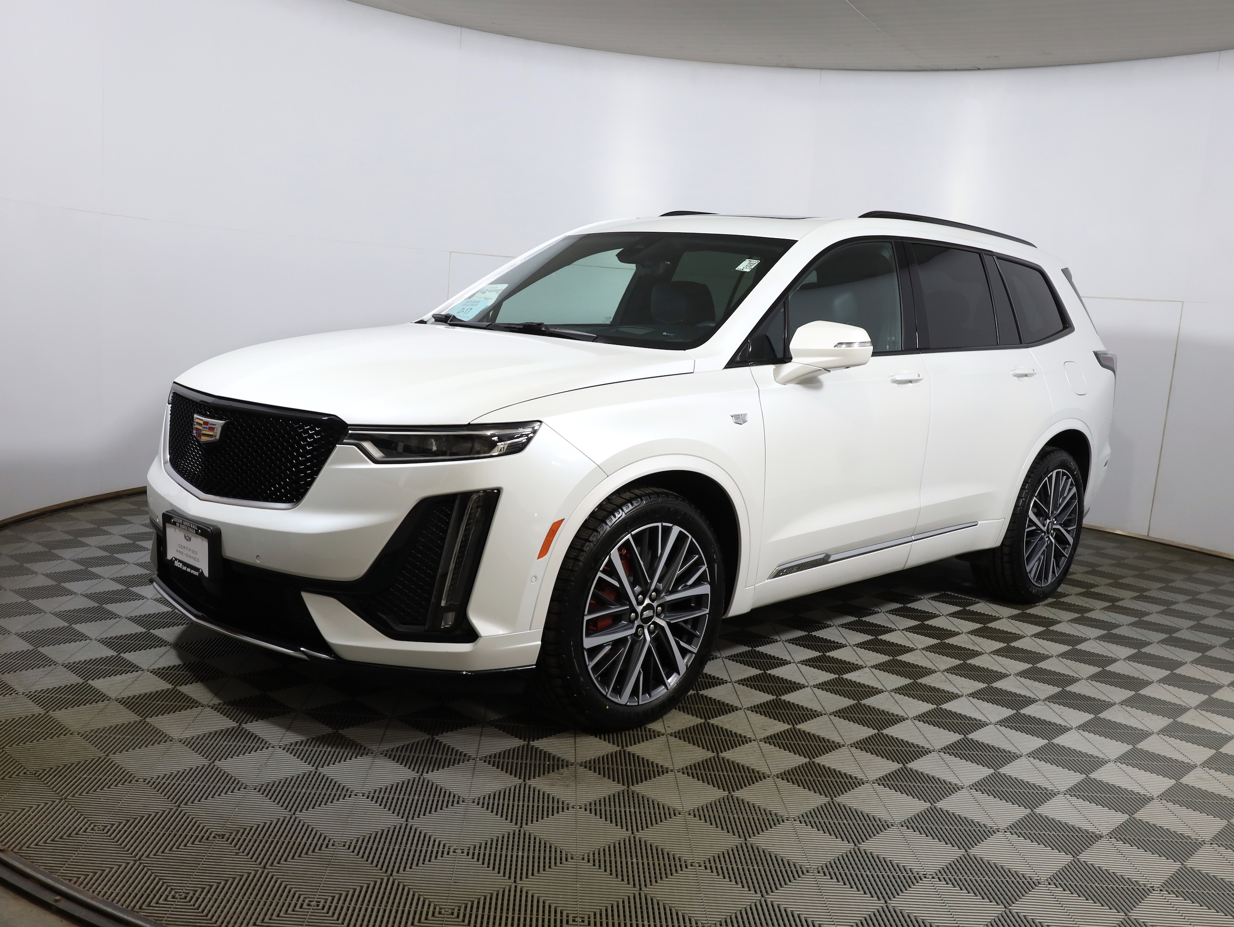 2024 Cadillac XT6 Sport's photo