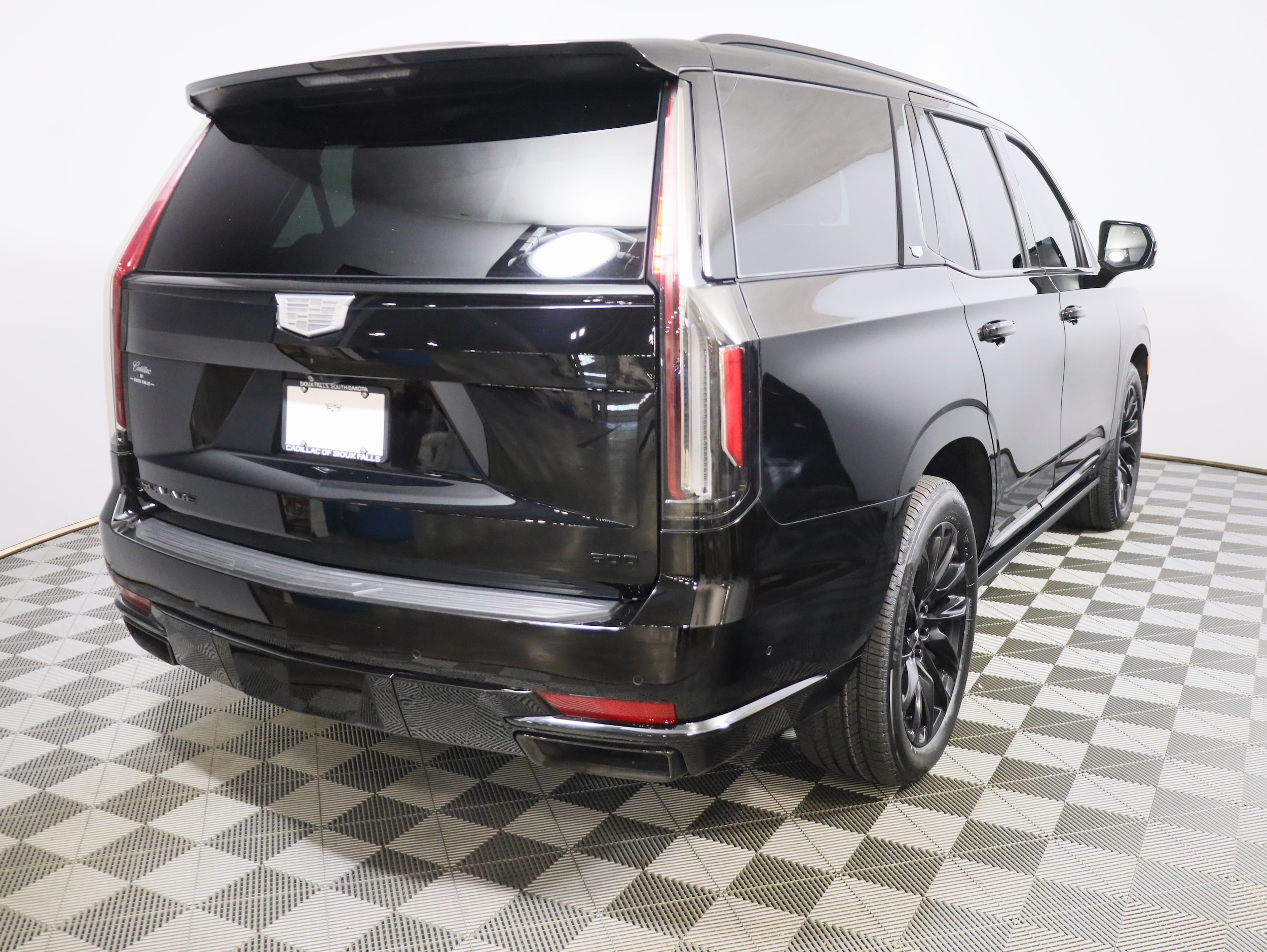 2023 CADILLAC s