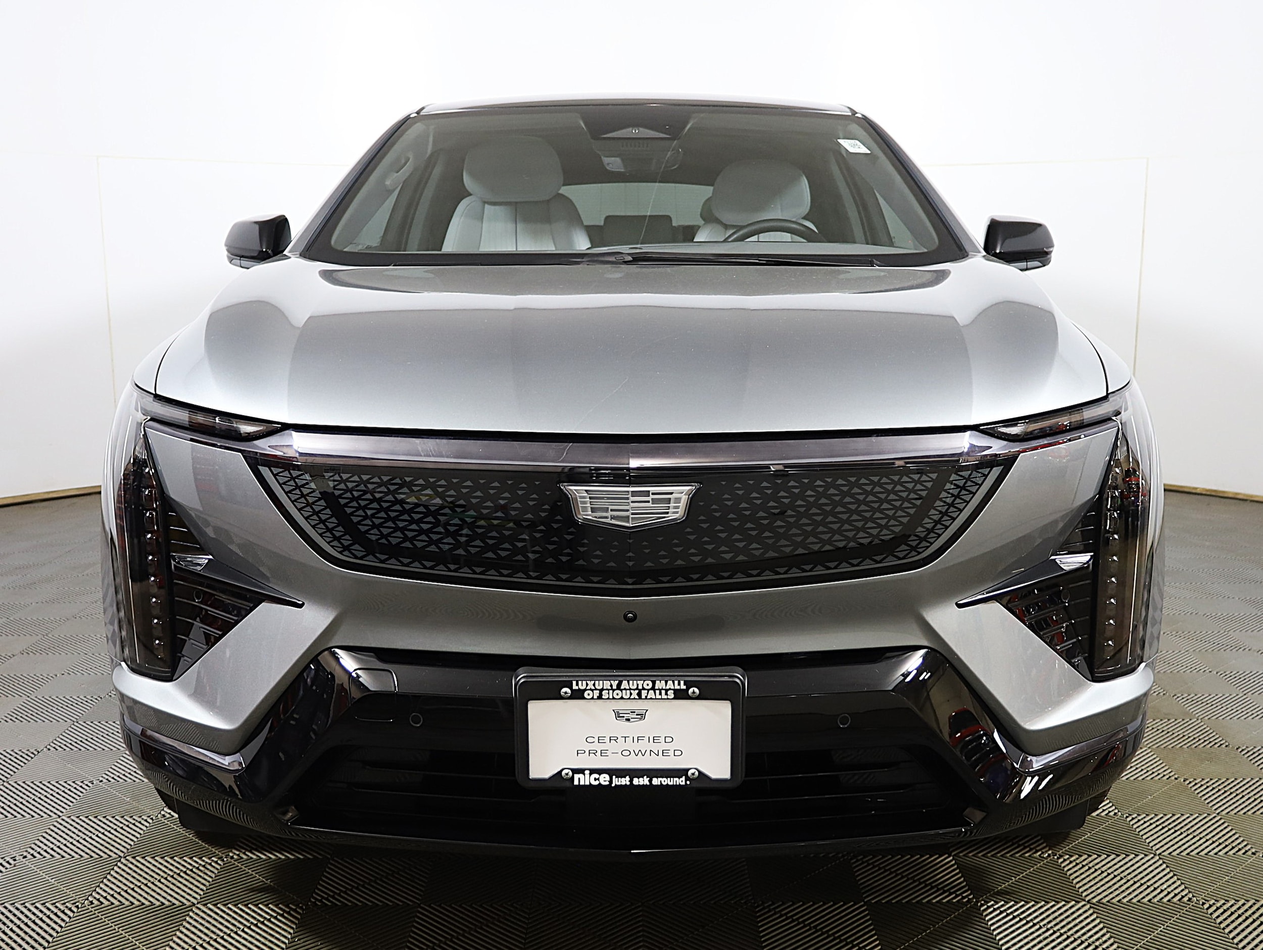 Certified 2025 Cadillac OPTIQ Sport 2 with VIN 3GYK3GMR0SS192401 for sale in Sioux Falls, SD