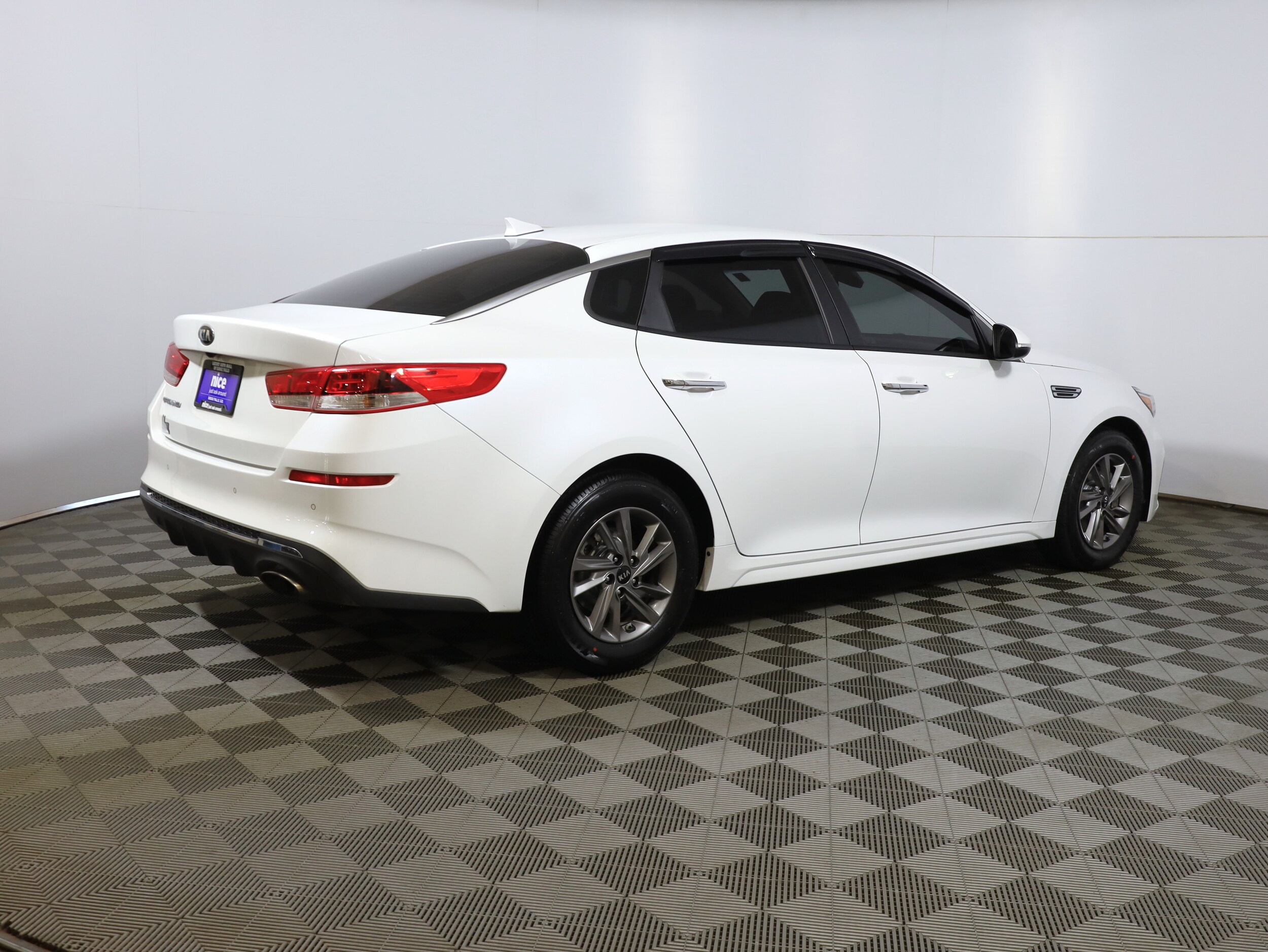 2020 Kia Optima LX photo 4