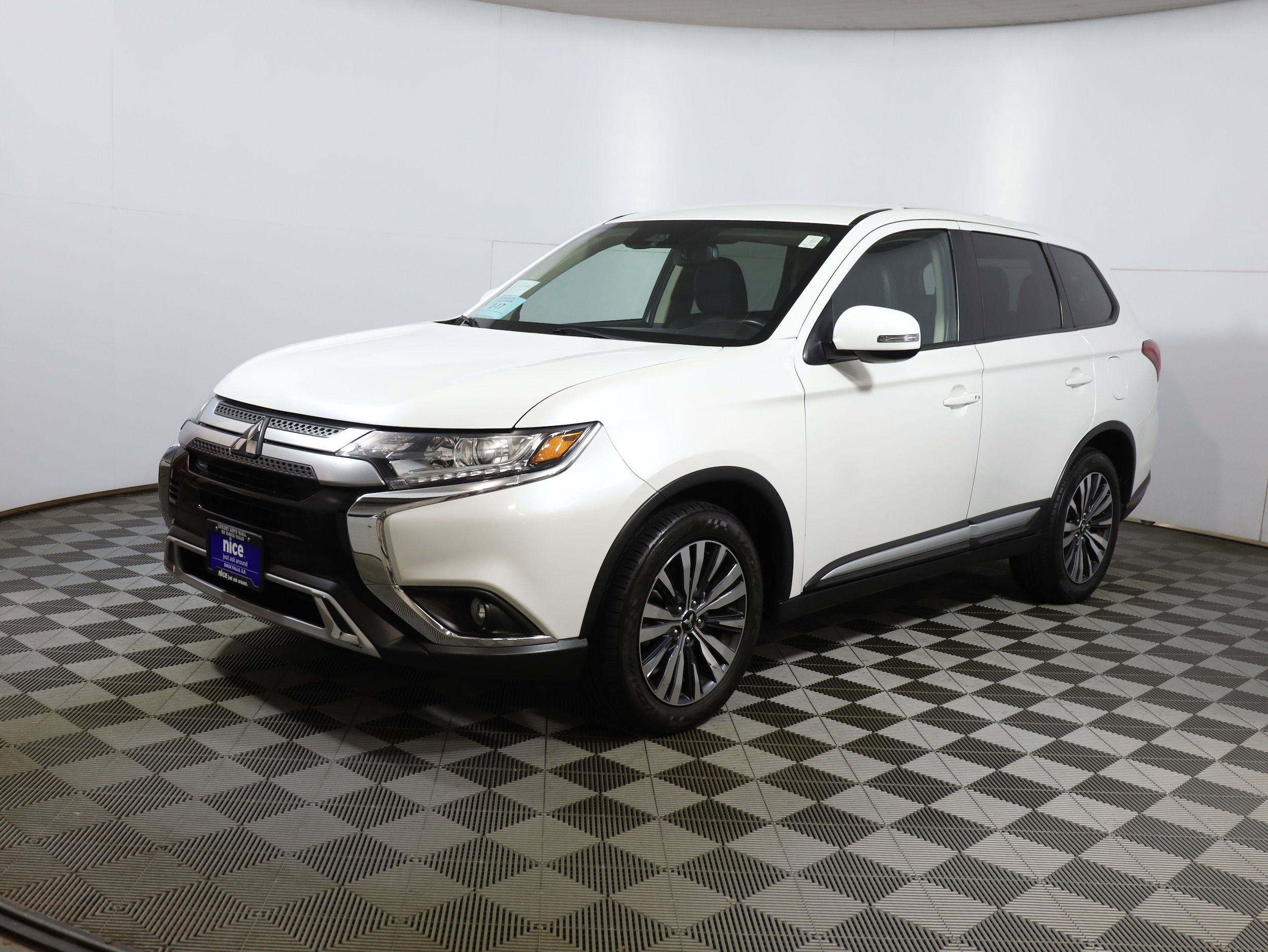 2020 Mitsubishi Outlander SE