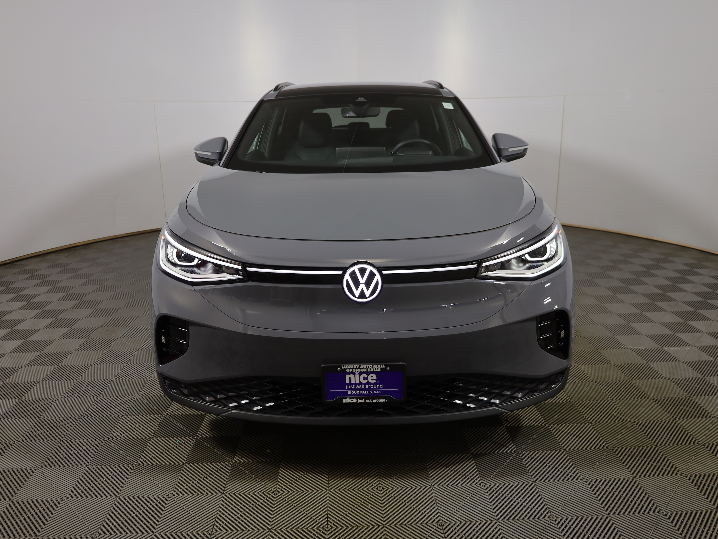 Used 2023 Volkswagen ID.4 PRO S with VIN 1V2WNPE84PC037546 for sale in Sioux Falls, SD