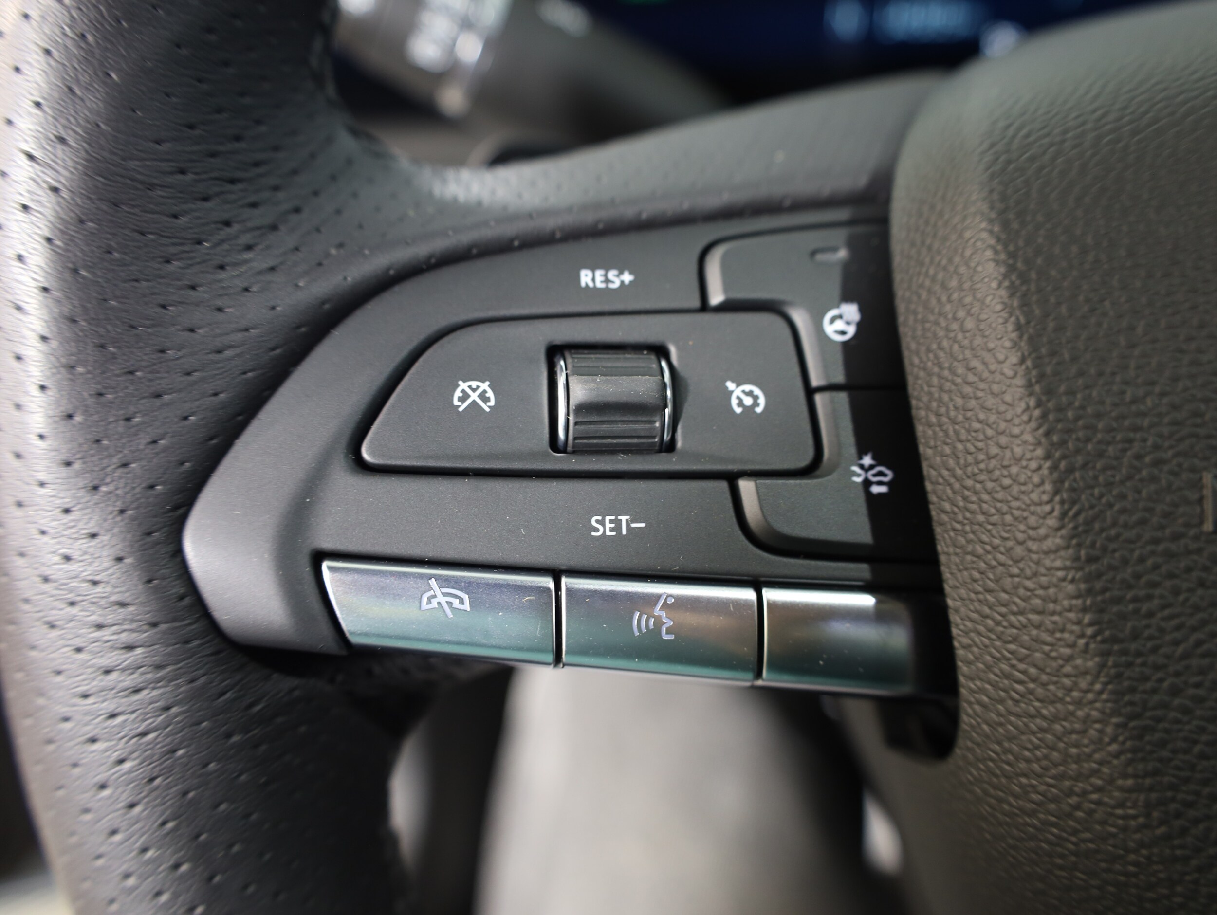 2024 Cadillac XT4 Sport - Photo 25