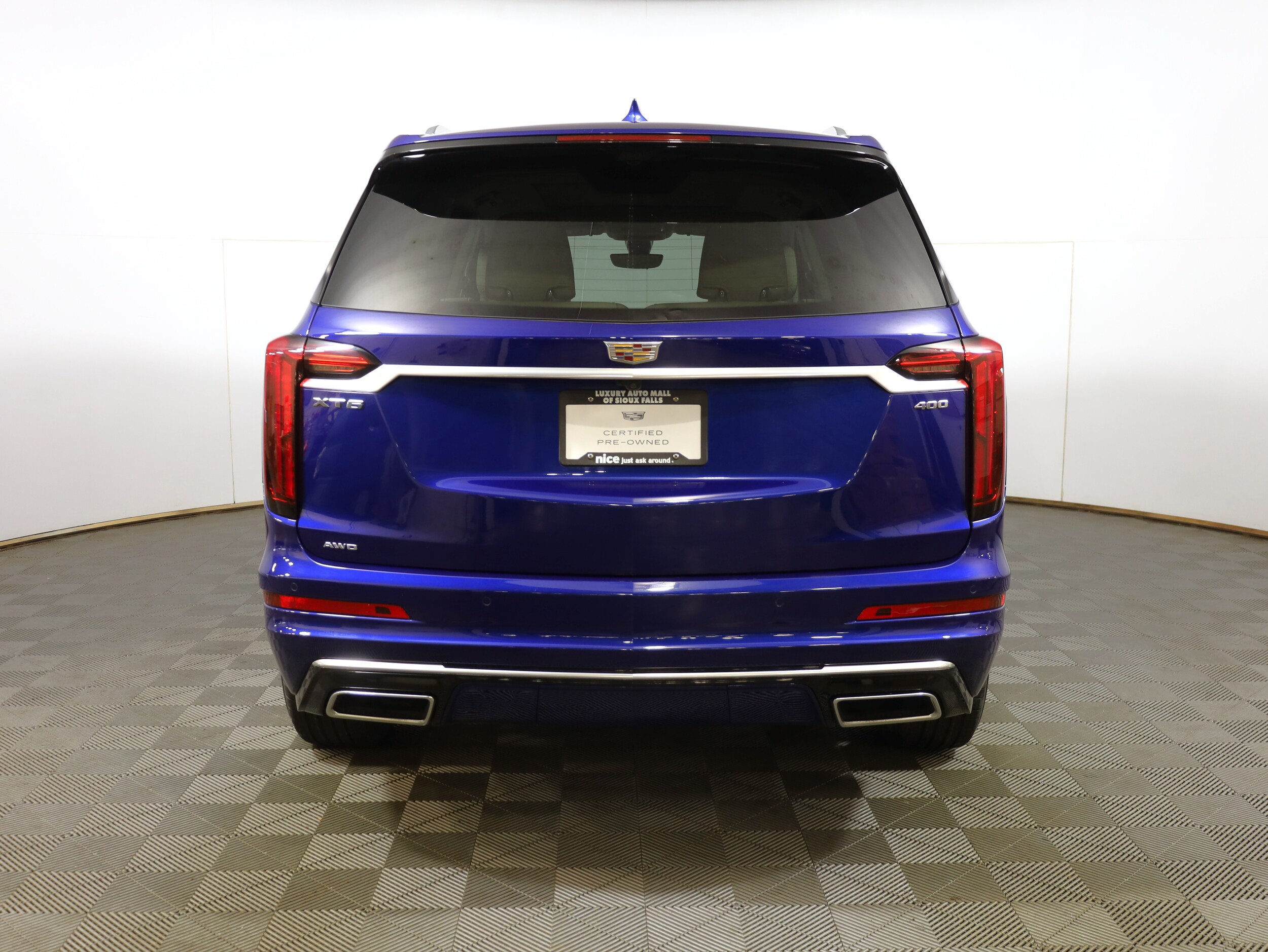 2023 Cadillac XT6 Premium Luxury photo 3