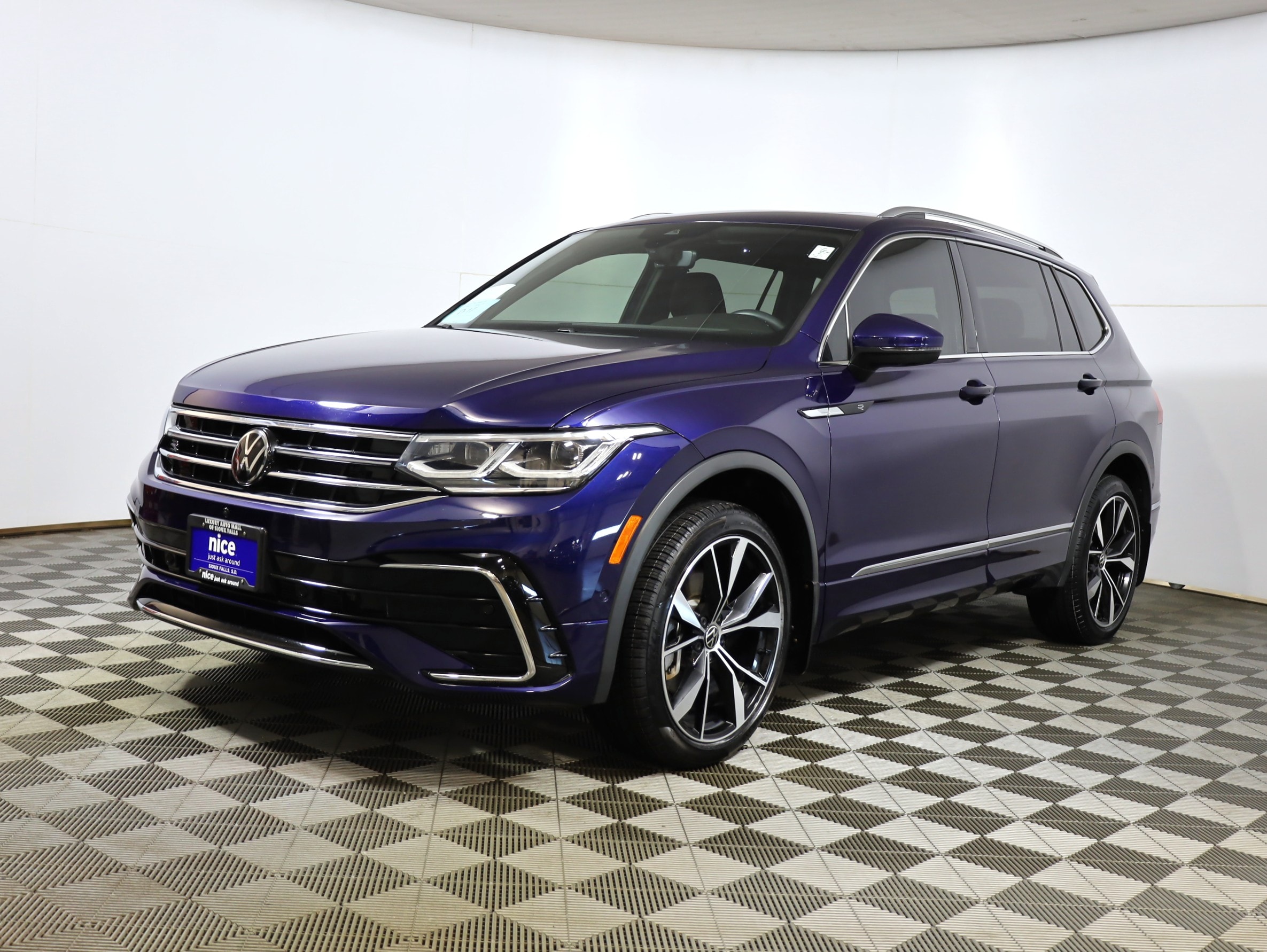 2022 Volkswagen Tiguan SEL R-Line