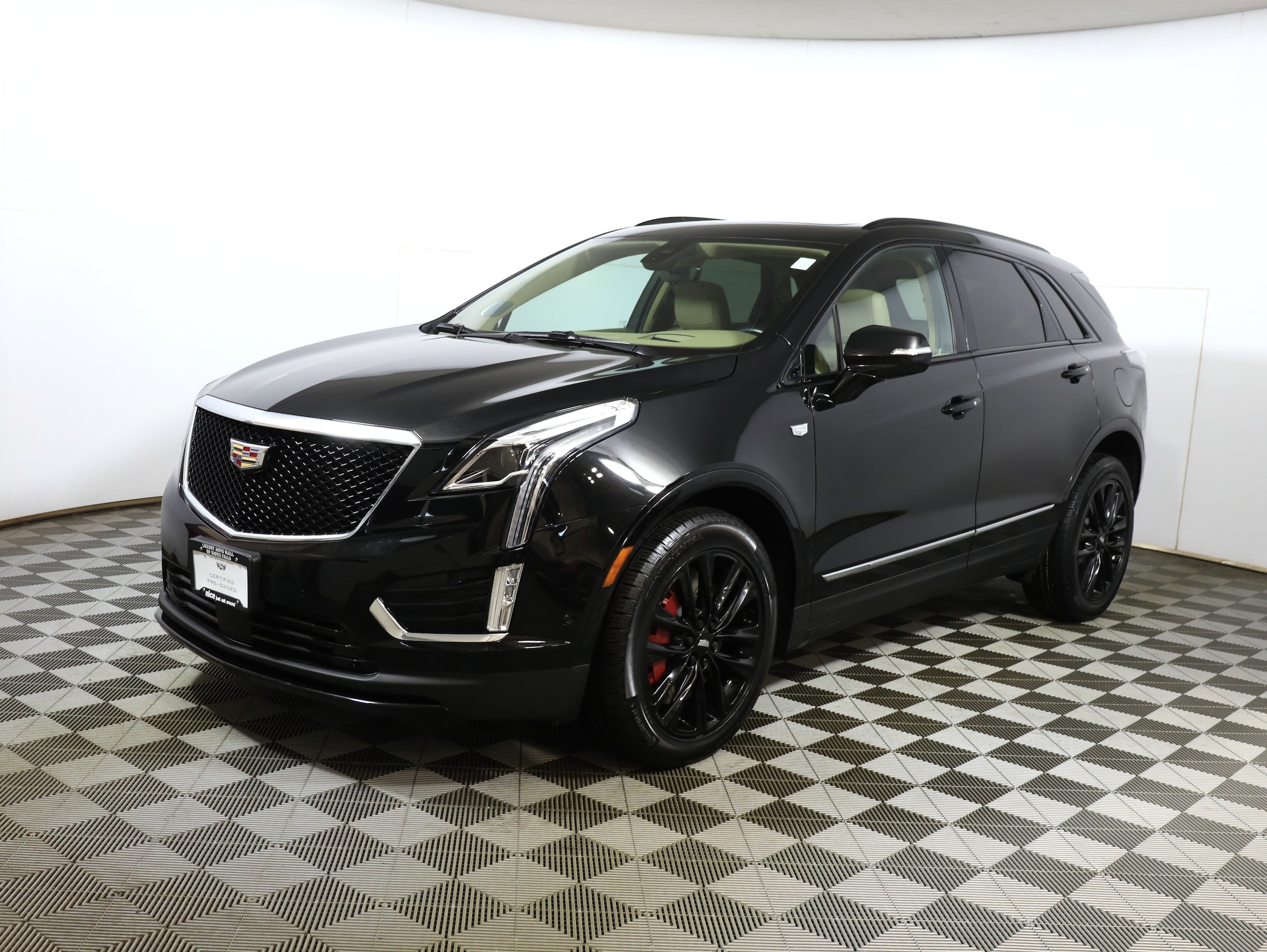 2023 Cadillac XT5 Sport's photo