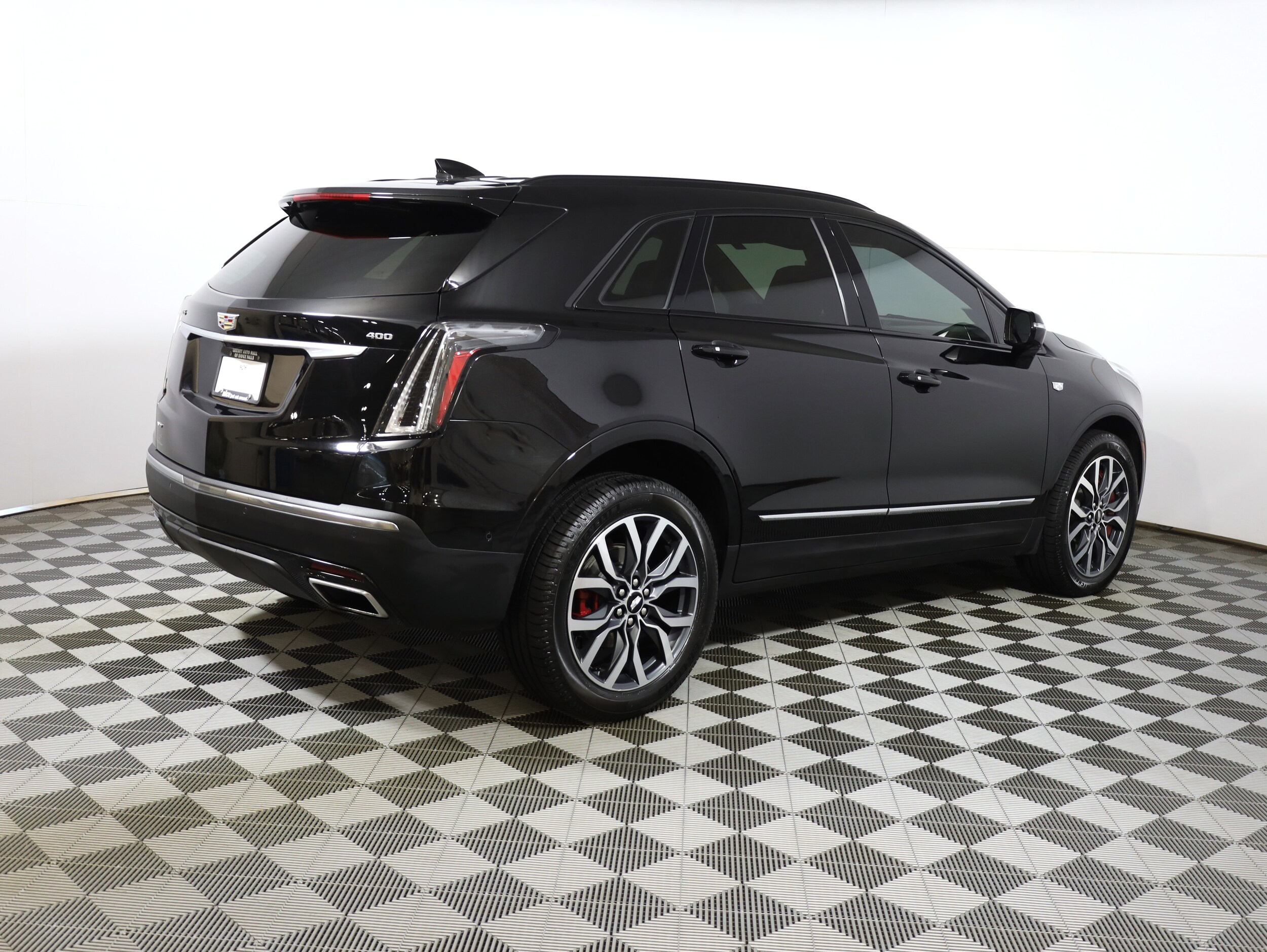 2023 Cadillac XT5 Sport photo 4