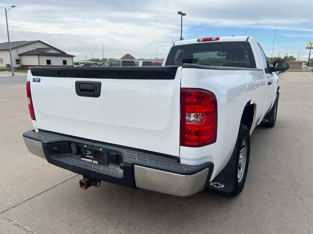 2013 Chevrolet Silverado 1500 LT photo 4