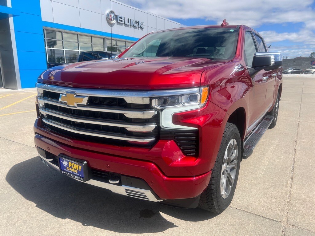 Used 2023 Chevrolet Silverado 1500 High Country with VIN 1GCUDJEL9PZ273538 for sale in Lexington, NE