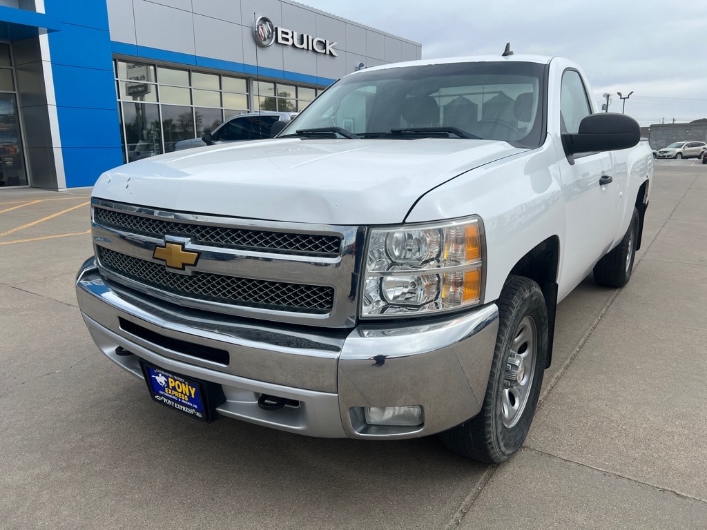 Used 2013 Chevrolet Silverado 1500 LT with VIN 1GCNKSE02DZ283989 for sale in Lexington, NE