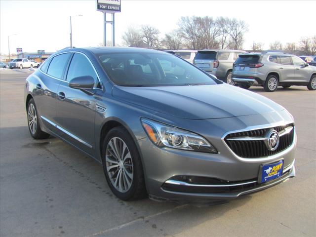 2019 Buick LaCrosse Essence photo 2