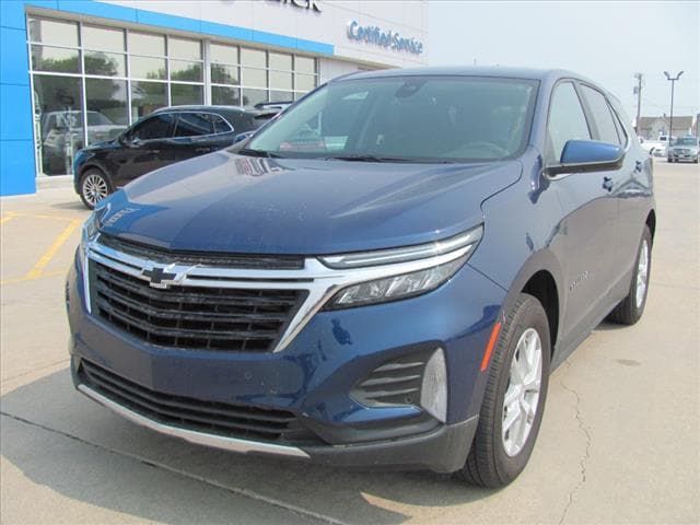 Used 2022 Chevrolet Equinox LT with VIN 3GNAXUEVXNL160951 for sale in Lexington, NE