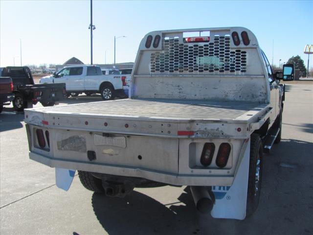 2018 Chevrolet Silverado 3500HD LT photo 4