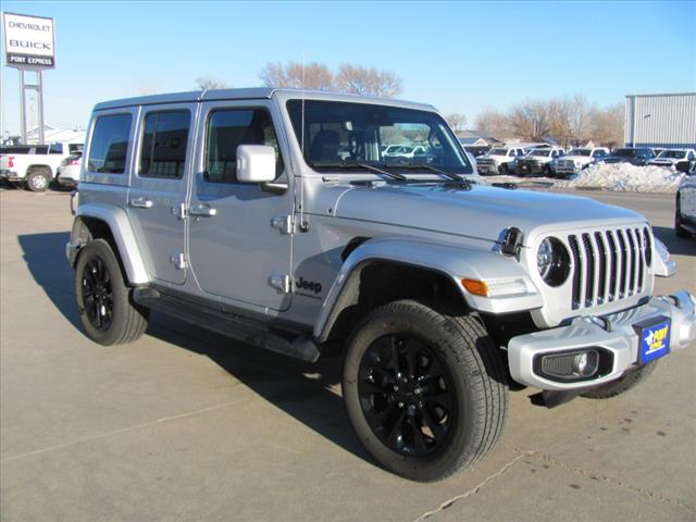 2023 Jeep Wrangler Sahara photo 3