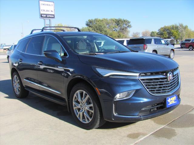 2023 Buick Enclave Premium photo 3