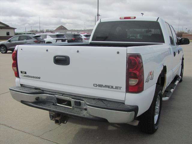 2003 Chevrolet Silverado LT photo 4