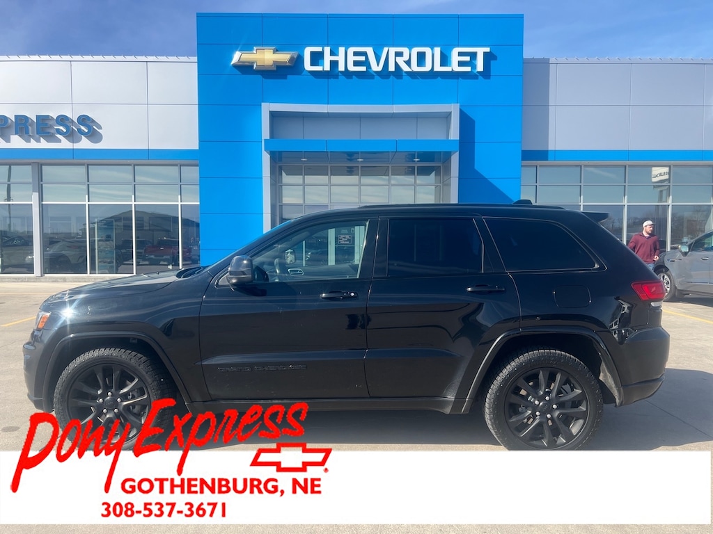 Used 2017 Jeep Grand Cherokee Laredo 4x4 SUV