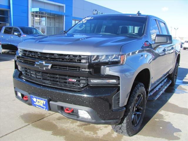 Used 2020 Chevrolet Silverado 1500 LT Trail Boss with VIN 3GCPYFELXLG339202 for sale in Lexington, NE