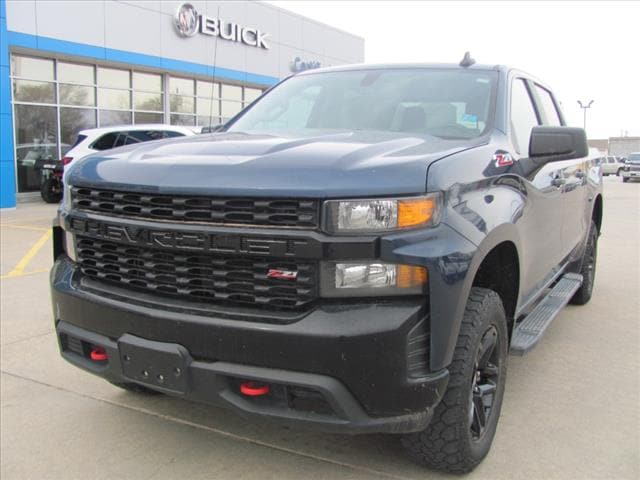 Used 2020 Chevrolet Silverado 1500 Custom with VIN 3GCPYCEF0LG142449 for sale in Lexington, NE