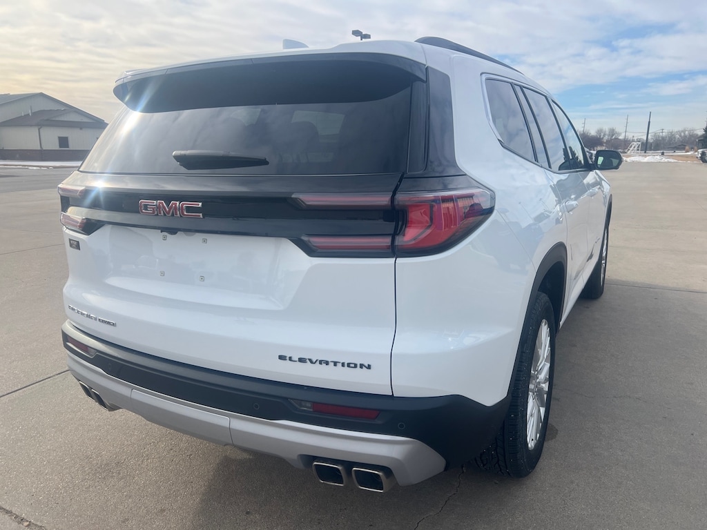 Used 2025 GMC Acadia Elevation SUV