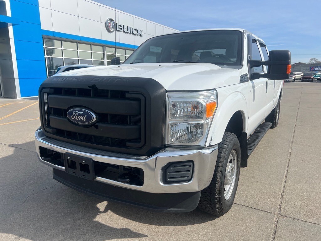 2012 Ford F-250 XL photo 2