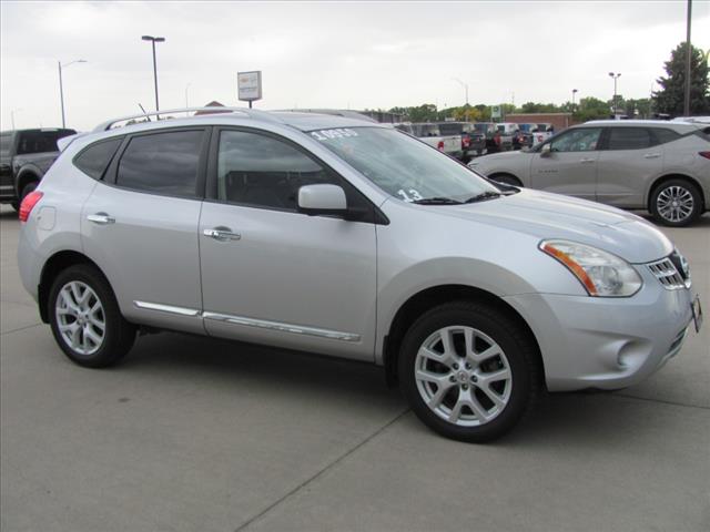 2013 Nissan Rogue SV SL photo 3
