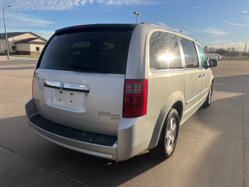 2009 Dodge Grand Caravan SXT photo 4