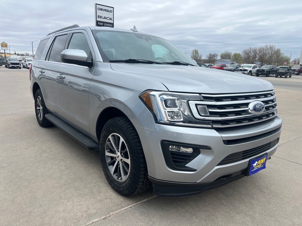 2021 Ford Expedition XLT photo 3