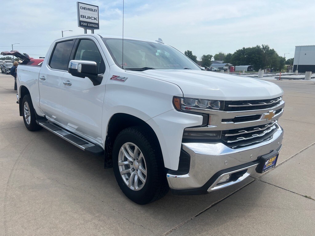 2020 Chevrolet Silverado 1500 LTZ photo 3