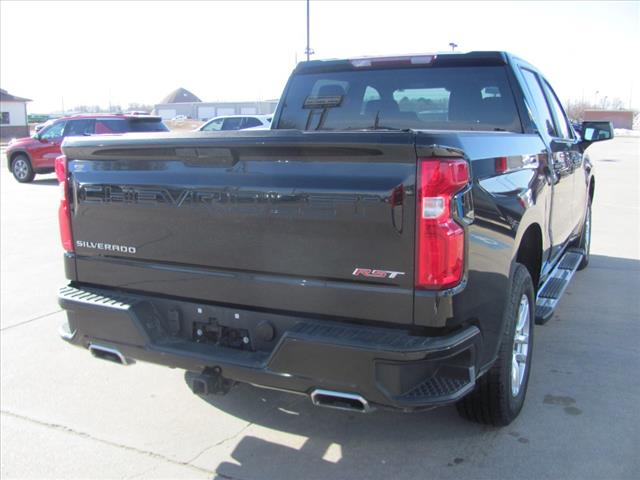 2021 Chevrolet Silverado 1500 RST photo 2