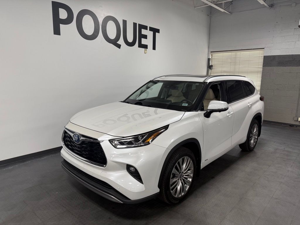 Used 2023 Toyota Highlander Hybrid Platinum SUV
