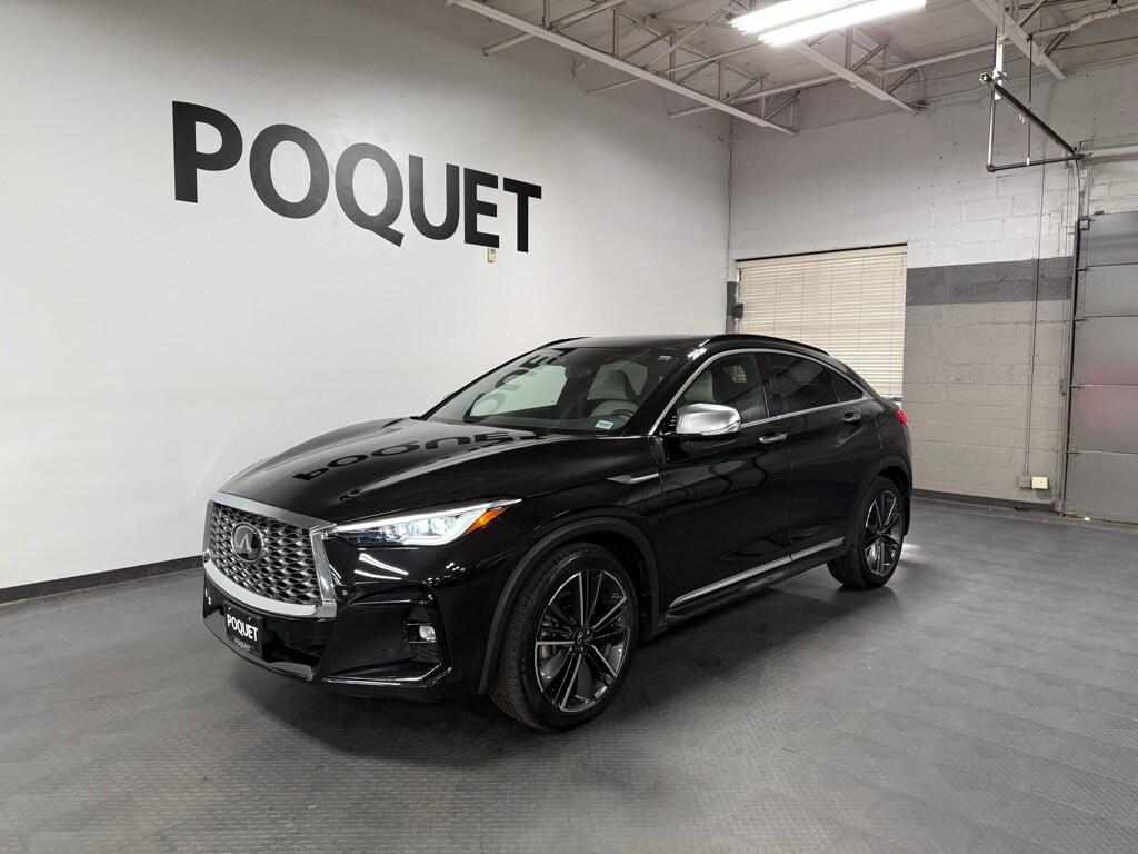 2022 Infiniti QX55 Essential photo 2