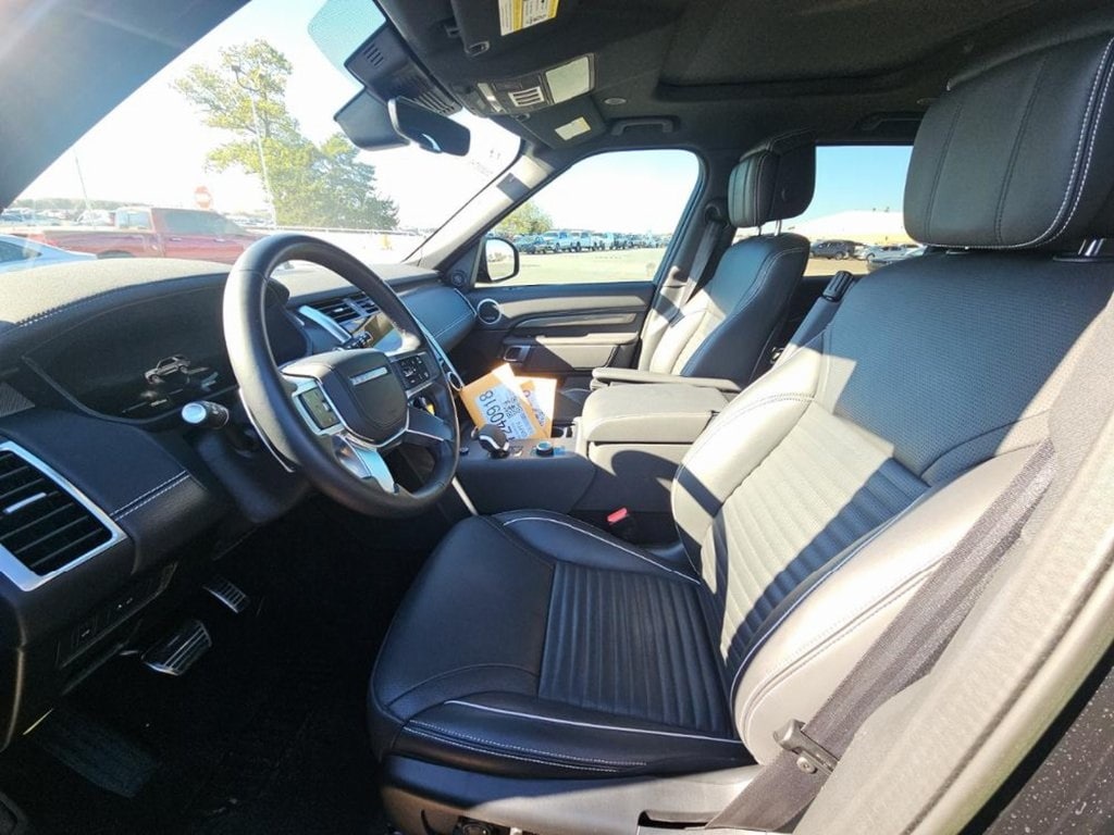 Used 2023 Land Rover Discovery Metropolitan Edition SUV