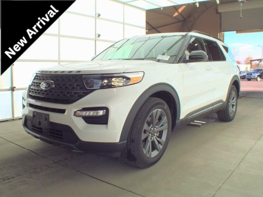 2023 Ford Explorer XLT's photo