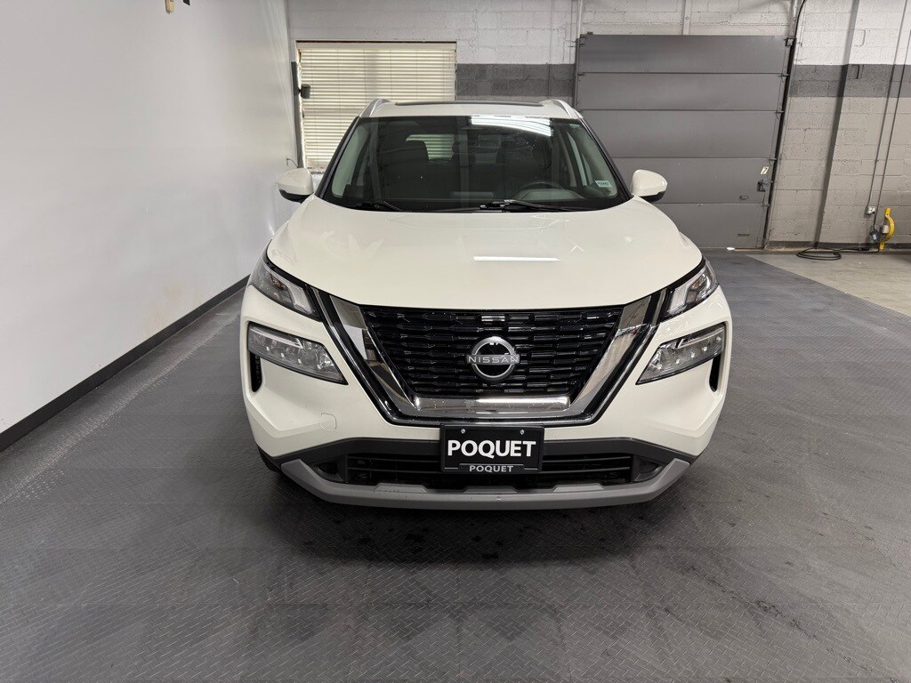 2023 Nissan Rogue SV photo 3