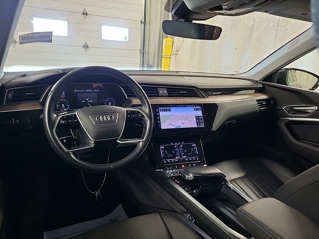 2019 Audi e-tron Premium Plus photo 4