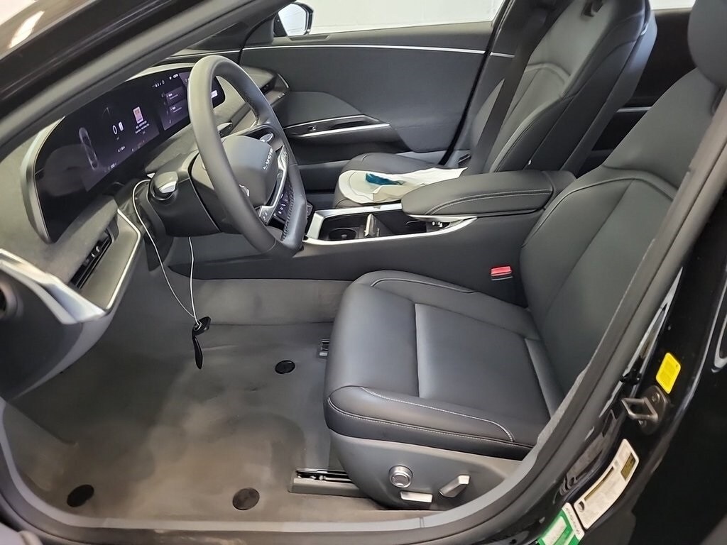 2024 Lucid Air Touring photo 3