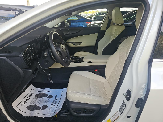 Used 2025 Lexus NX 450h+ Luxury SUV