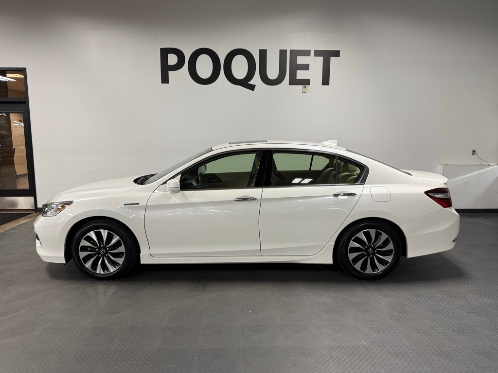 Used 2017 Honda Accord Hybrid Touring Sedan