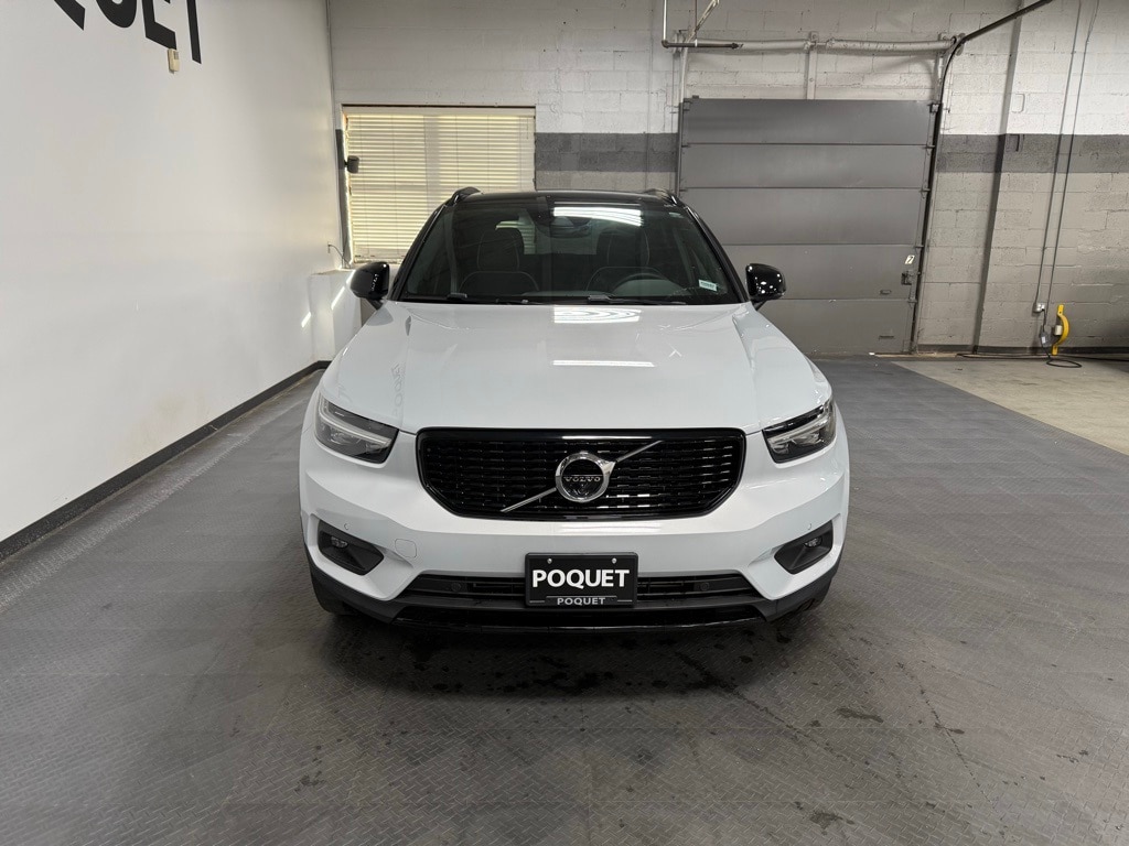 Used 2022 Volvo XC40 R-Design SUV