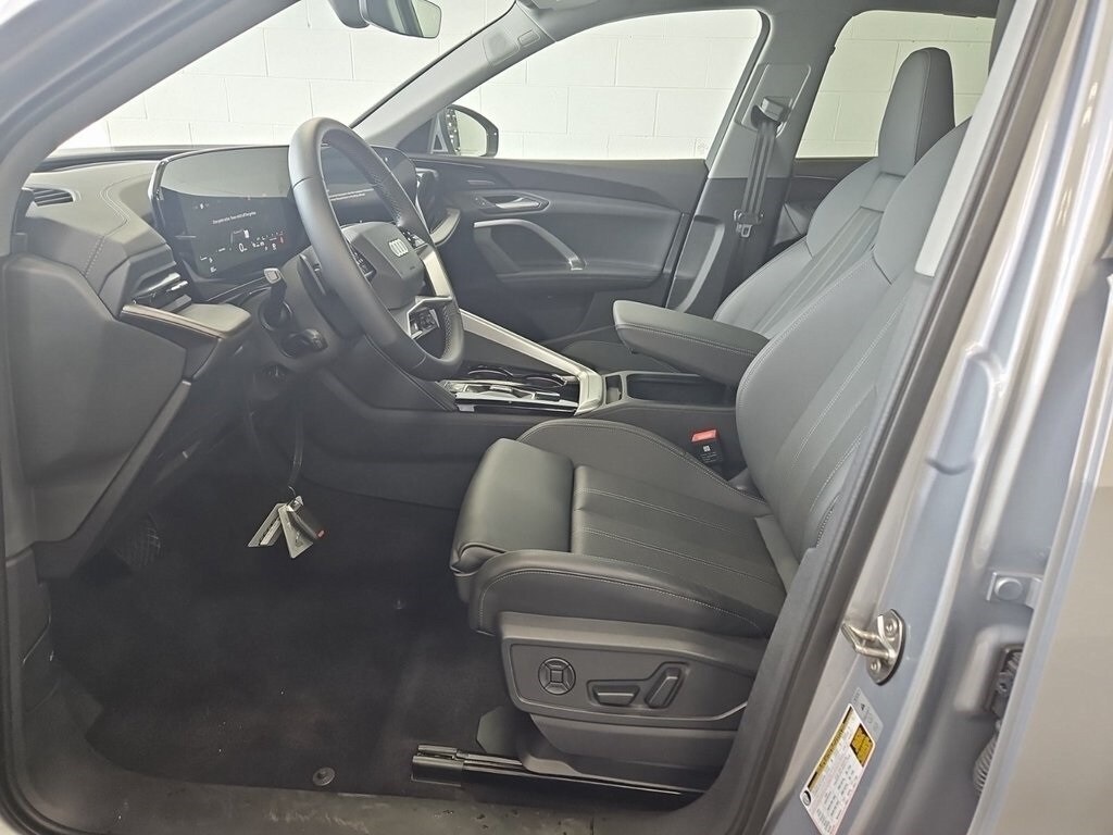 2025 Audi Q5 2.0T Premium Plus photo 3